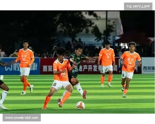 岩地兴补时远射绝杀，西双版纳球员激动拥抱家乡球迷